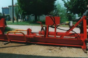spaccalegna agricolo